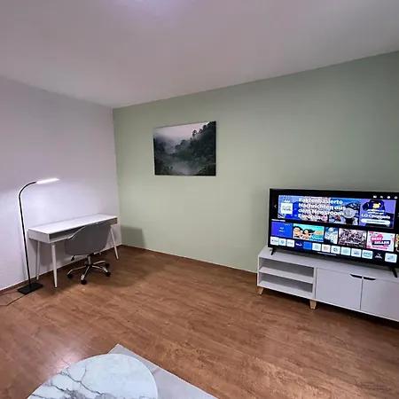 Zentrale 3zimmer Mit Stellplatz アパート ハイルブロン